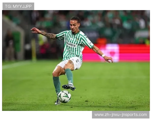 英超绿色条纹球衣曾被哪些球队采用？历史回顾