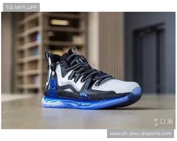 火箭队球员戈登专属签名球鞋型号介绍